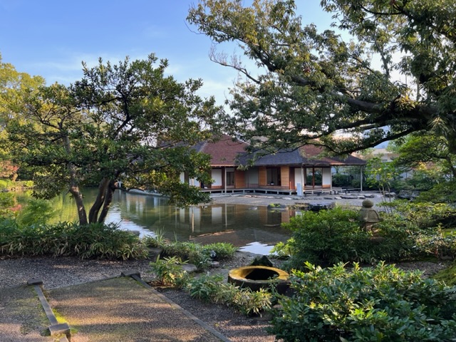 養浩館庭園清掃